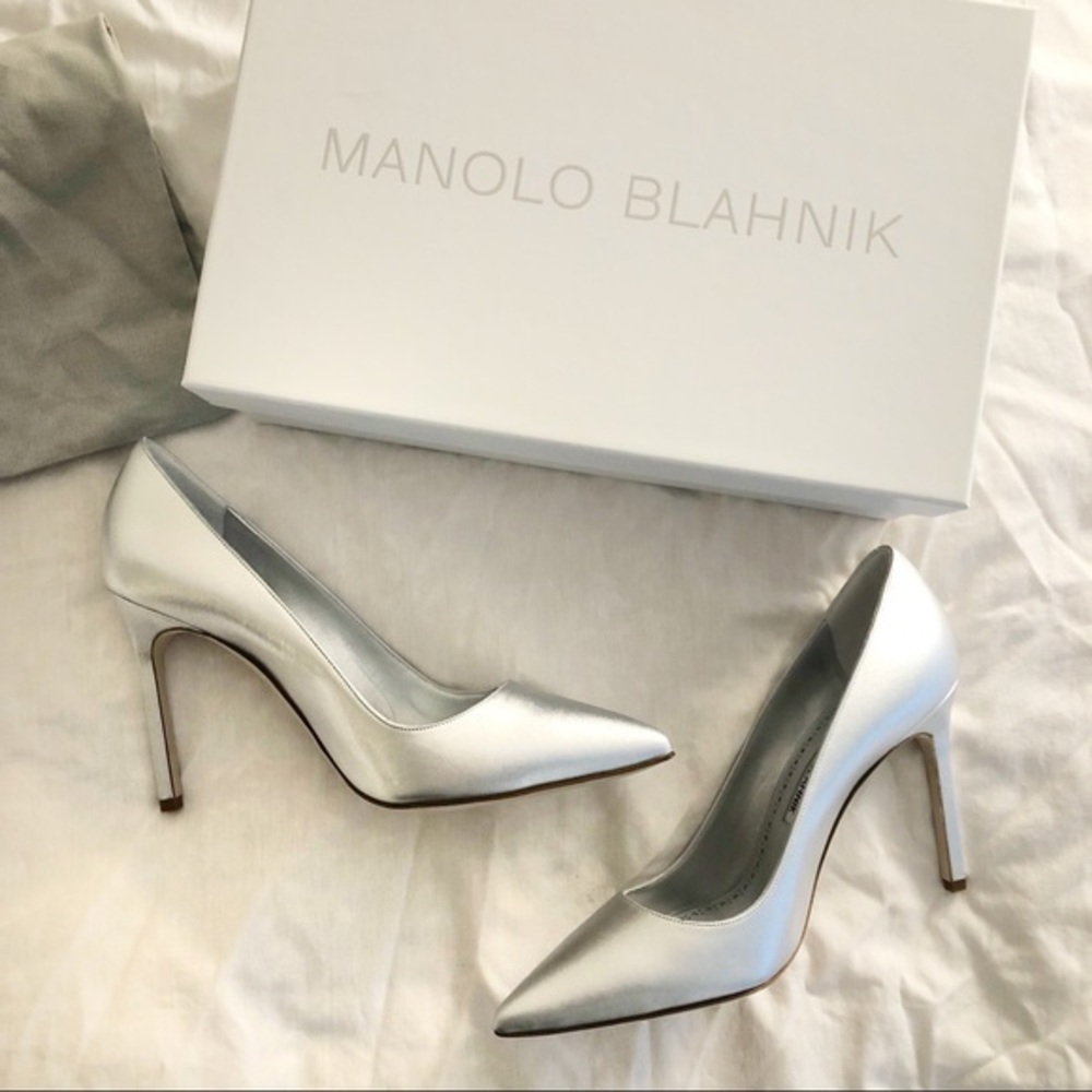 BNIB Manolo Blahnik BB Silver pumps 105mm